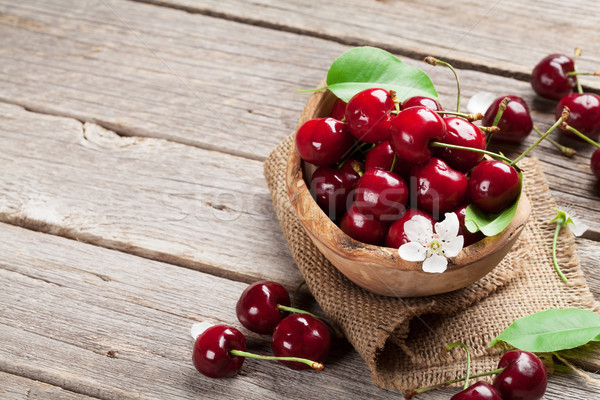Fresh garden cherry Stock photo © karandaev