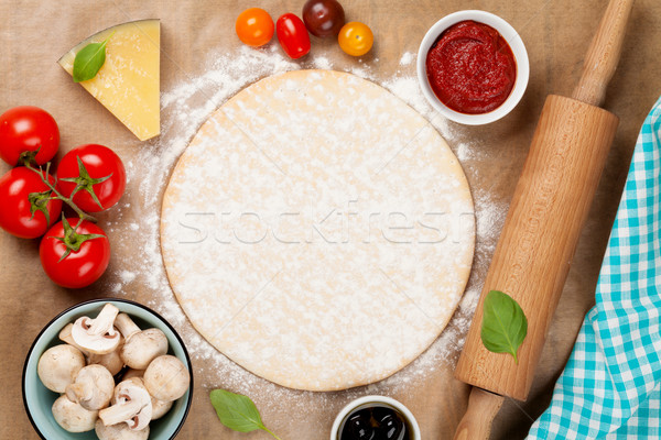 Stockfoto: Pizza · koken · ingrediënten · groenten · specerijen · top