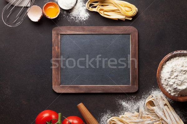 Stockfoto: Pasta · koken · ingrediënten · houten · keukentafel · top