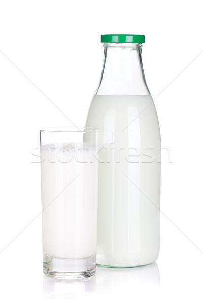 Sticlă sticlă lapte izolat alb fundal Imagine de stoc © karandaev