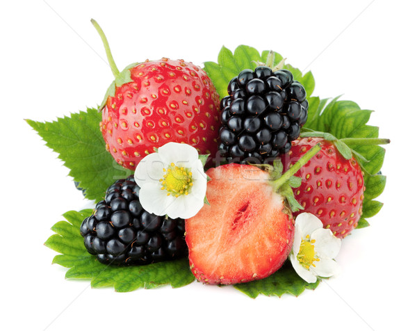 Zdjęcia stock: Truskawki · jeżyna · owoce · odizolowany · biały · żywności