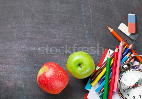 Przybory szkolne tablicy jabłka górę widoku kopia przestrzeń Zdjęcia stock © karandaev