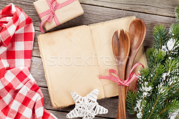 Cocinar libro mesa de madera Navidad cocina Foto stock © karandaev