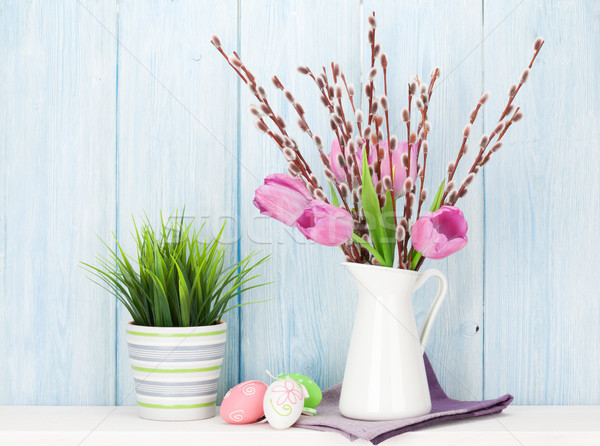 Foto d'archivio: Easter · eggs · fiori · bouquet · shelf · legno · muro