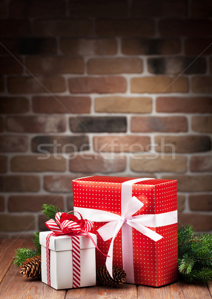 聖誕節 禮品盒 樹枝 支 木桌 商業照片 © karandaev