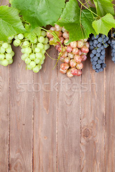 Stockfoto: Bos · druiven · wijnstok · houten · tafel · exemplaar · ruimte · natuur