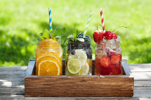 Fresco limonada jarra verão frutas Foto stock © karandaev