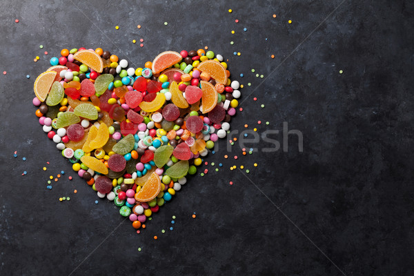 Kleurrijk gelei hart steen top Stockfoto © karandaev