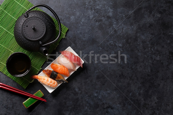 Foto d'archivio: Set · sushi · tè · verde · pietra · tavola · top