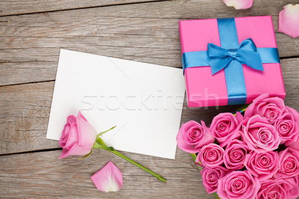 San valentino biglietto d'auguri photo frame scatola regalo completo rosa Foto d'archivio © karandaev