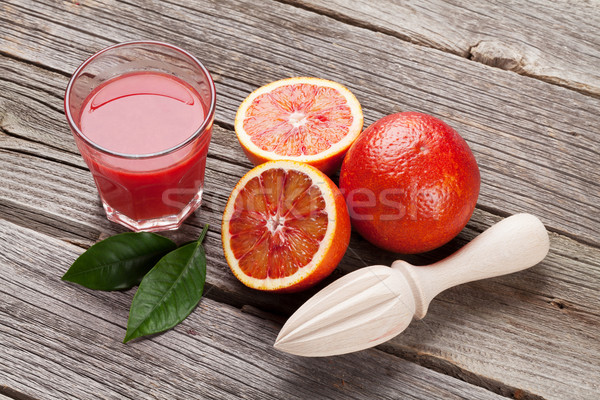 增加至灯箱 商业照片 #6933679red oranges and juice glass 由