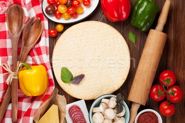 Foto d'archivio: Pizza · cottura · ingredienti · verdura · spezie · top