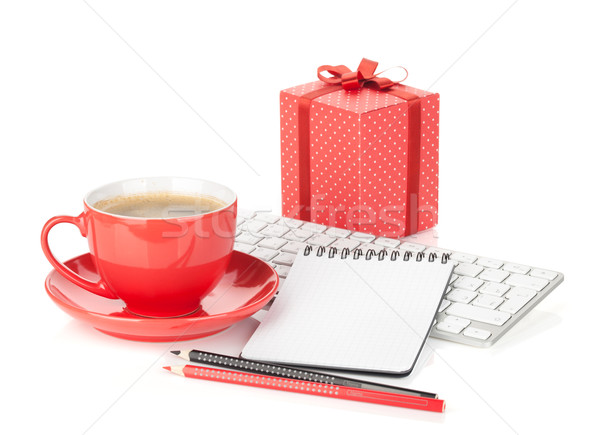 Kaffeetasse rot Geschenkbox Bürobedarf isoliert weiß Stock foto © karandaev