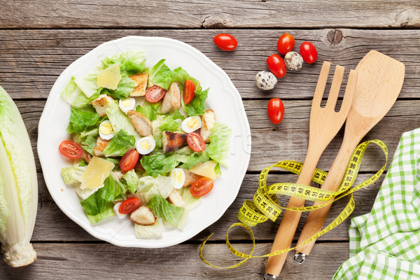 Frescos dieta saludable ensalada mesa de madera superior vista Foto stock © karandaev