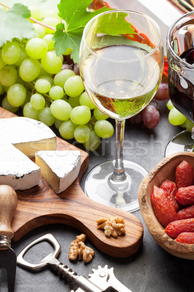 вино винограда сыра красный белое вино Сток-фото © karandaev
