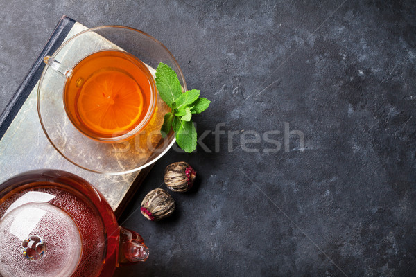 Taza de té tetera piedra mesa superior vista Foto stock © karandaev