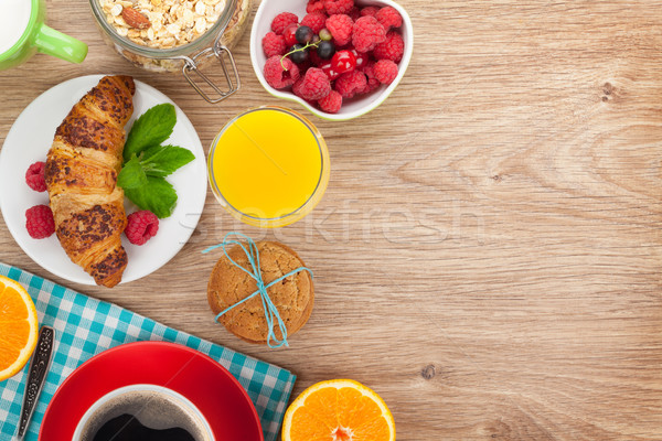 Stockfoto: Ontbijt · müsli · bessen · sinaasappelsap · koffie · croissant