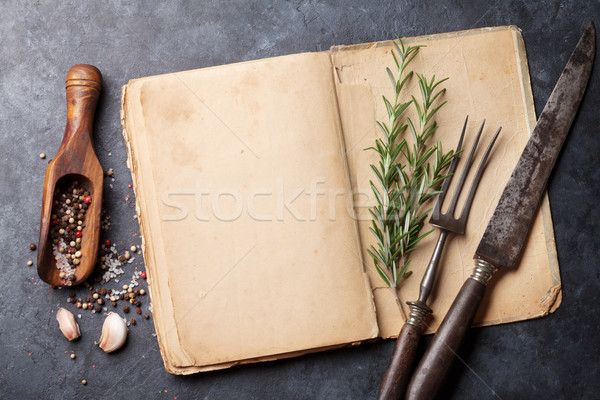 Książka kucharska zioła przyprawy tekst górę widoku Zdjęcia stock © karandaev
