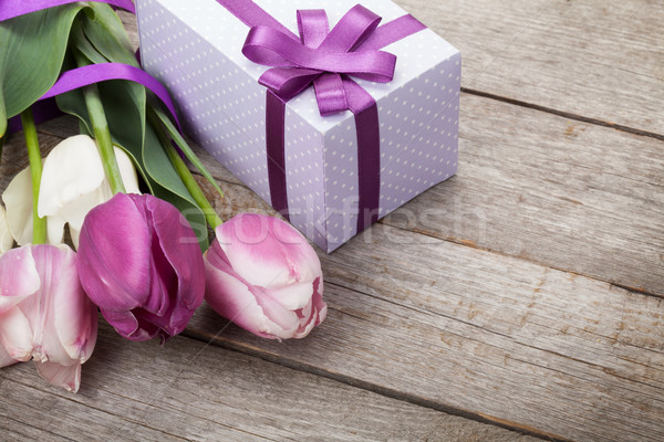Stock fotó: Friss · tulipánok · ajándék · doboz · fa · asztal · copy · space · tavasz