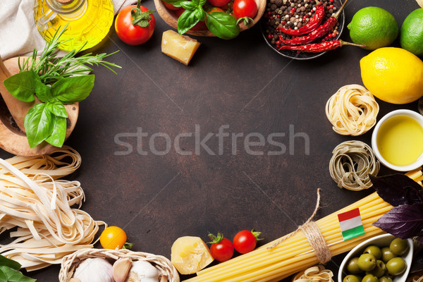 Comida italiana pasta ingredientes piedra mesa superior Foto stock © karandaev