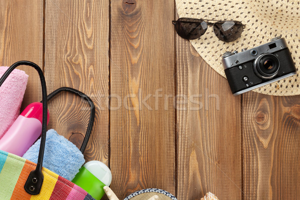 [[stock_photo]]: Voyage · vacances · table · en · bois · haut · vue · espace · de · copie