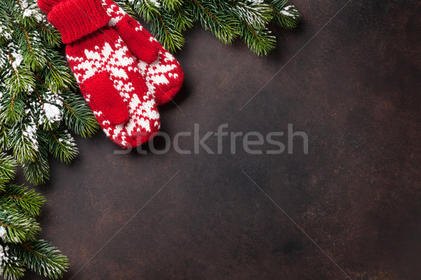 Karácsony fenyőfa ujjatlan kesztyűk kő felső kilátás Stock fotó © karandaev