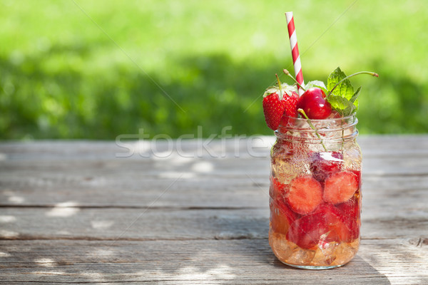 Foto stock: Fresco · limonada · jarra · verão · frutas