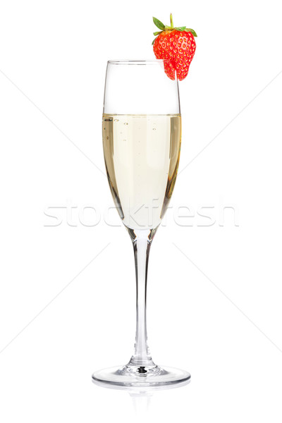 Stockfoto: Champagne · aardbei · geïsoleerd · witte · verjaardag · glas