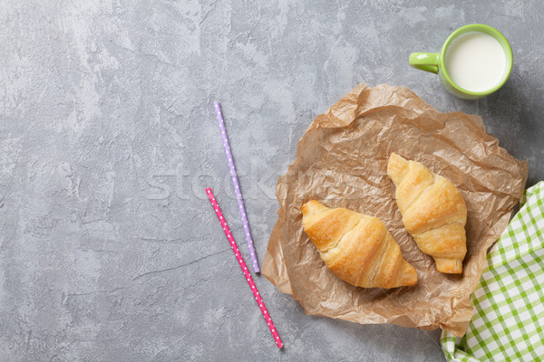 Stockfoto: Vers · croissant · melk · croissants · steen · tabel