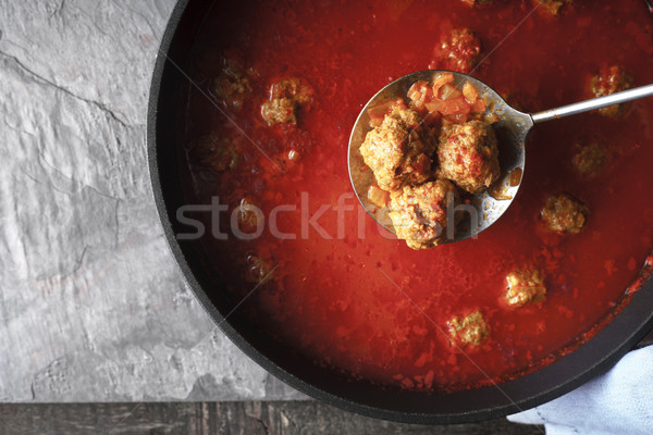 Sos pomidorowy pan kamień górę widoku tabeli Zdjęcia stock © Karpenkovdenis