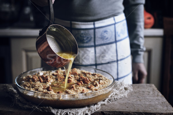 Fondu beurre citrouille gâteau alimentaire main [[stock_photo]] © Karpenkovdenis