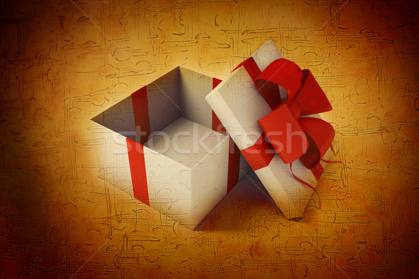 Abierto blanco caja de regalo cumpleanos rojo color Foto stock © kash76