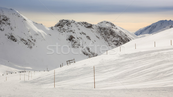 Gyönyörű kilátás sí üdülőhely Alpok tél Stock fotó © kasjato
