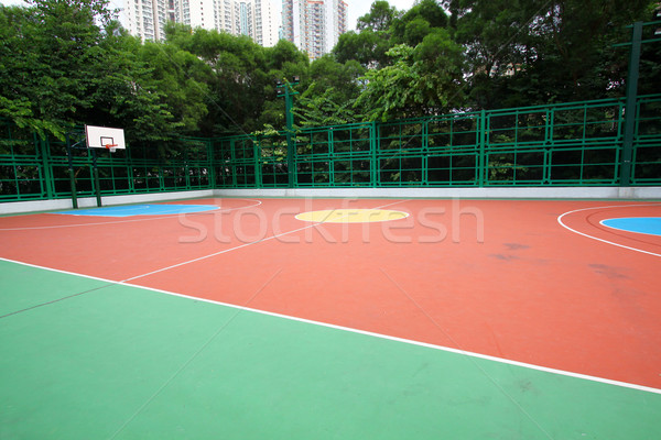 Resumen vista cancha de baloncesto cielo fondo gimnasio Foto stock © kawing921