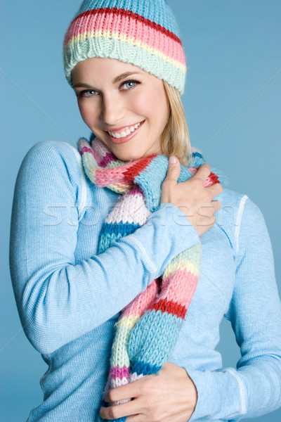 微笑 女孩 美麗 圍巾 面對 商業照片 © keeweeboy