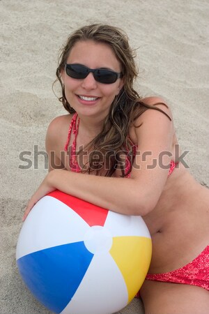 Strandlabda lány bikini boldog szépség öltöny Stock fotó © keeweeboy
