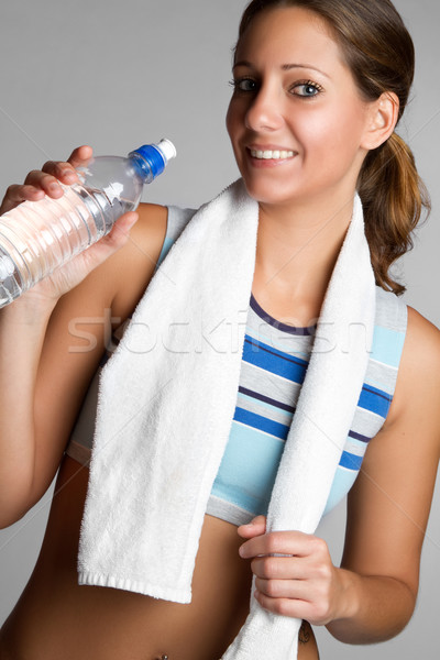 Femme eau potable saine femme de remise en forme visage santé Photo stock © keeweeboy