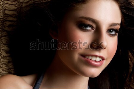 Sorridere ragazza bella primo piano donna Foto d'archivio © keeweeboy