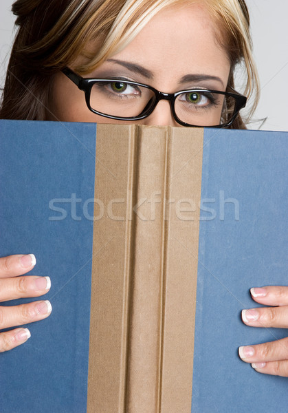 Foto stock: Livro · mulher · leitura · óculos · escolas