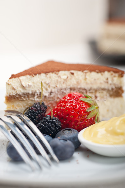 Stockfoto: Tiramisu · dessert · bessen · room · klassiek · Italiaans