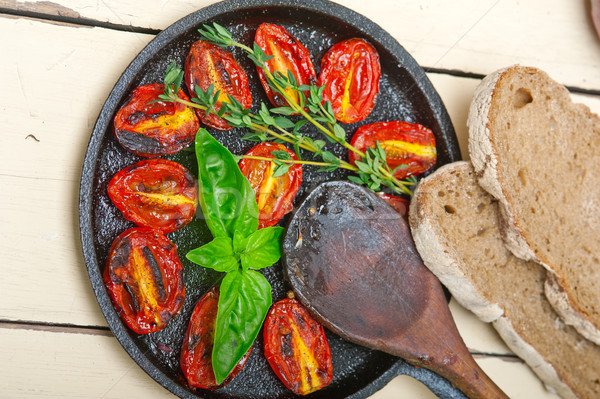 Tomates cerises basilic four fonte bois [[stock_photo]] © keko64