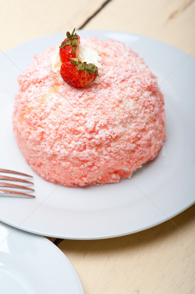 Friss eper tejszínhab desszert rózsaszín makró Stock fotó © keko64