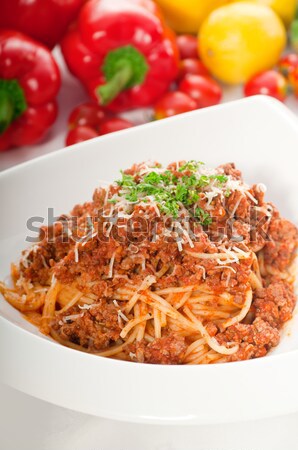 Espaguetis pasta salsa boloñesa italiano clásico verduras frescas Foto stock © keko64