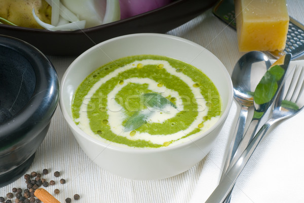 Spinat Suppe frischen weiß Schüssel Salbei Stock foto © keko64