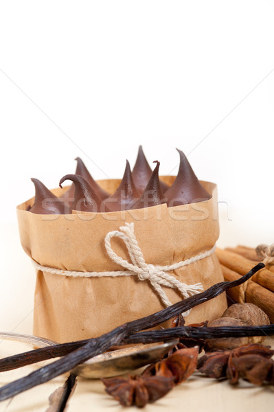 Foto stock: Chocolate · vainilla · especias · crema · torta · postre
