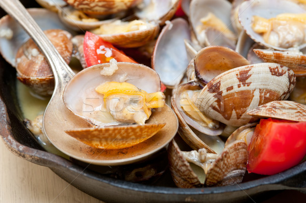 fresh clams on an iron skillet Stock photo © keko64
