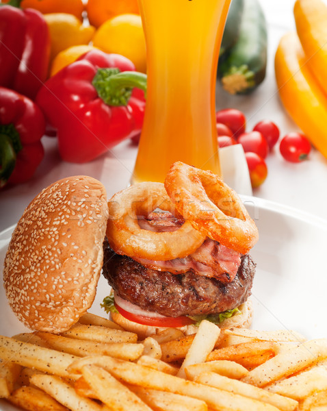 Stockfoto: Klassiek · hamburger · sandwich · frietjes · amerikaanse · ui
