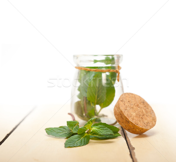 Fresche menta foglie vetro jar rustico Foto d'archivio © keko64