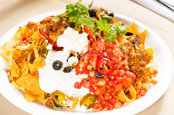 [[stock_photo]]: Fraîches · nachos · légumes · salade · viande · chili