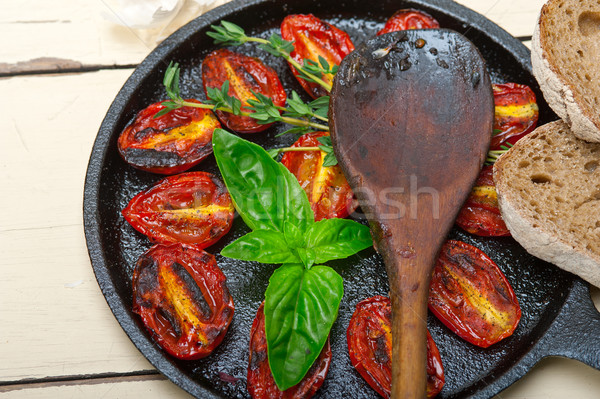 Tomates cerises basilic four fonte bois [[stock_photo]] © keko64